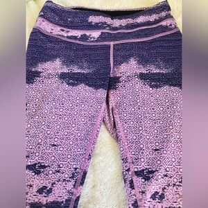 LUCY Capri yoga leggings